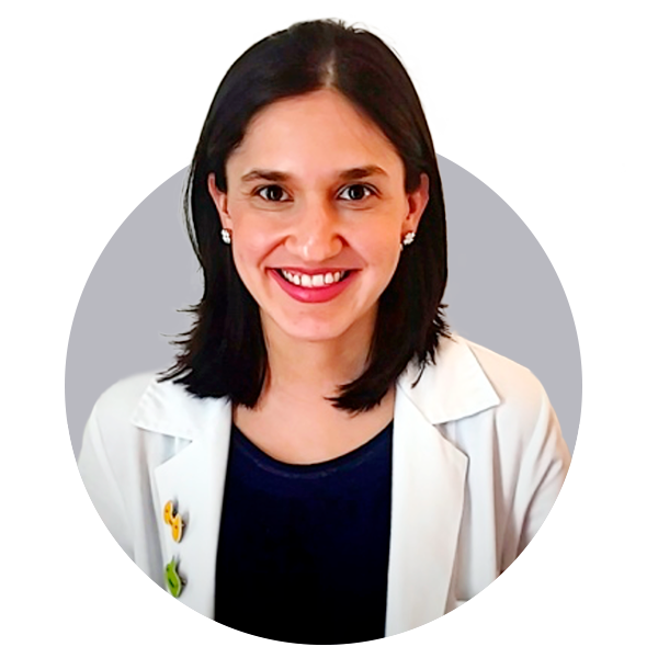 Dra. Claudia Montserrat Flores Robles