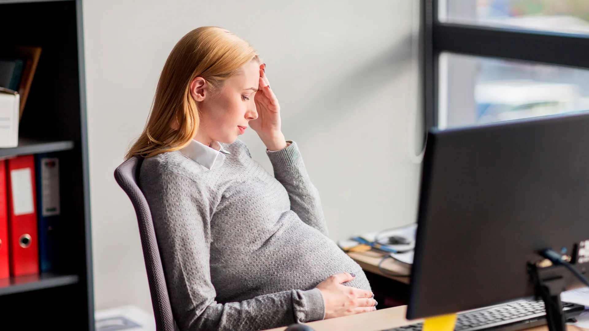 Piridoxina-Doxilamina: clave para controlar náuseas del embarazo en mujeres con actividad laboral